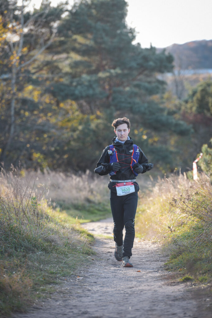 Kullamannen 100km, löpning under dagens första ljusa timmar
